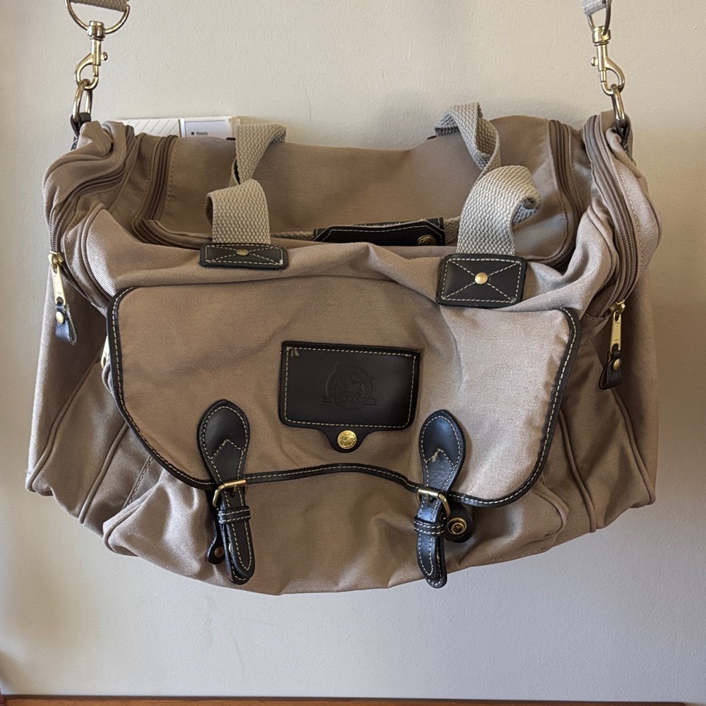 Eddie Bauer Tan Canvas Carry On  Men's Bag, Duffle Bag.